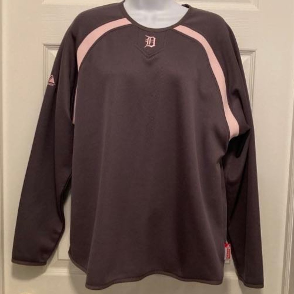 Detroit Tigers Ladies Top Size L Authentic Majestic Athletic - Like New